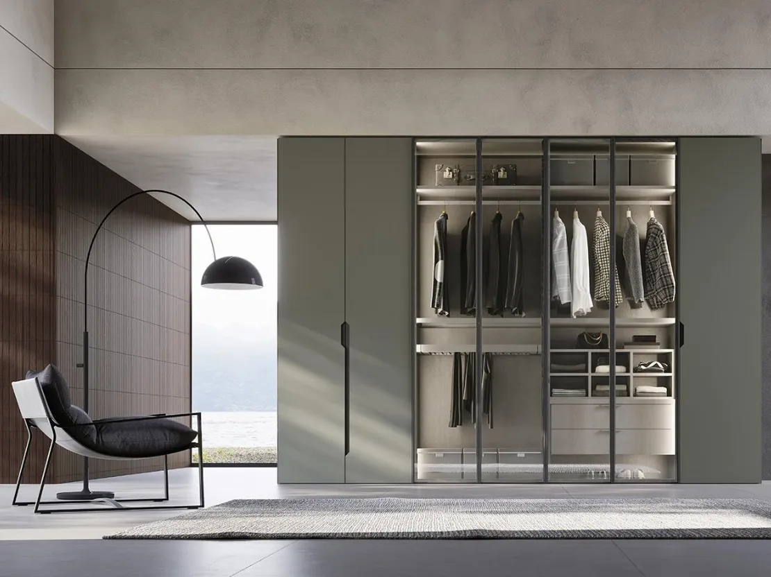 Armadio con ante battenti Comp N22 in laccato e vetro di Mobilgam
