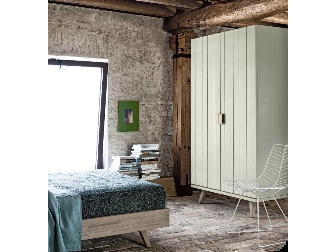 Armadio in legno ad ante battenti KAR di Scandola