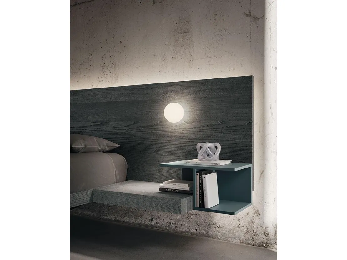 Comodino Scarabeo in frassino e laccato opaco di Mobilgam