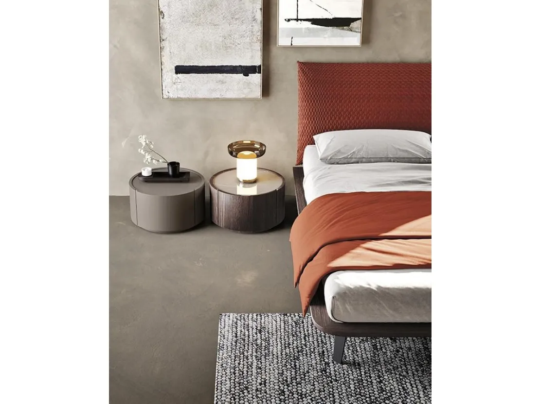 Comodino rotondo Tolo in legno e in laccato di Mobilgam