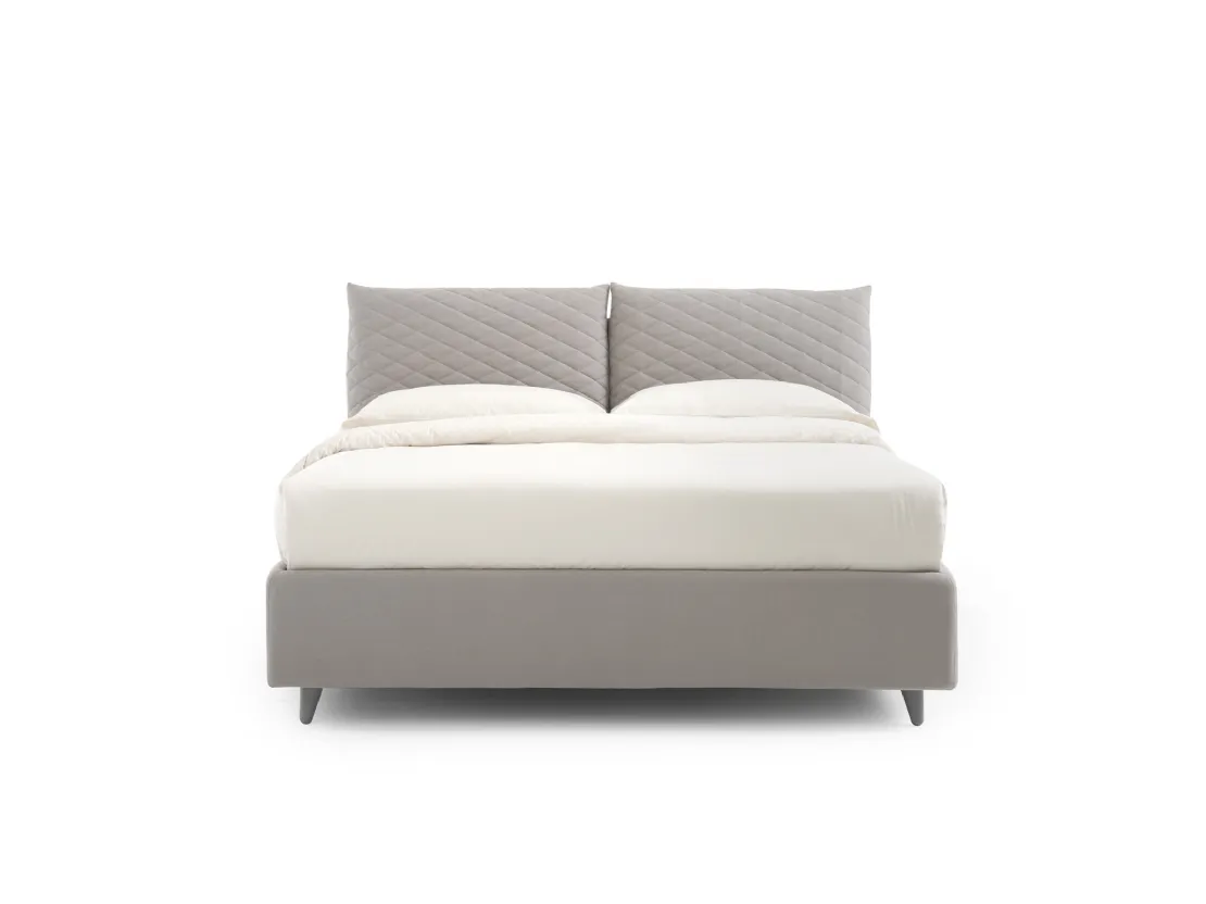 Letto con testiera trapuntata So Regular di Noctis