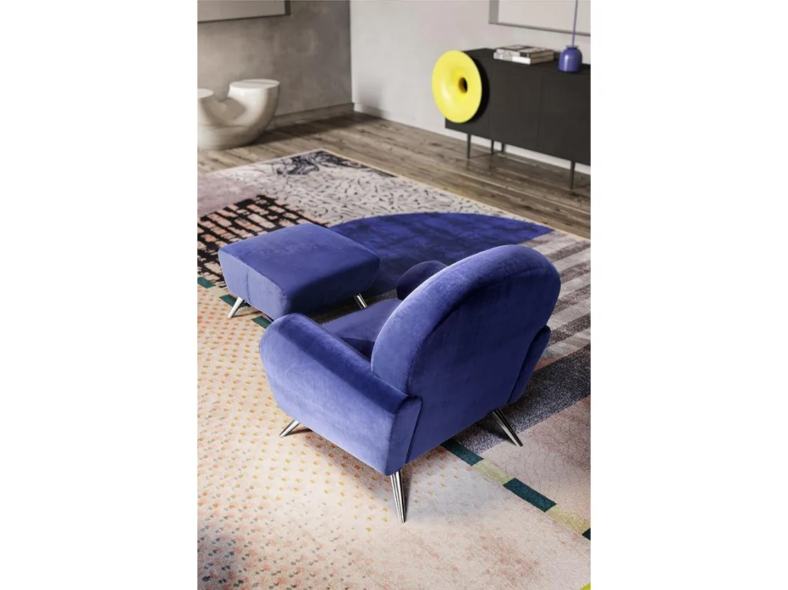 Poltrona in tessuto con piedini in metallo Clair di Felis