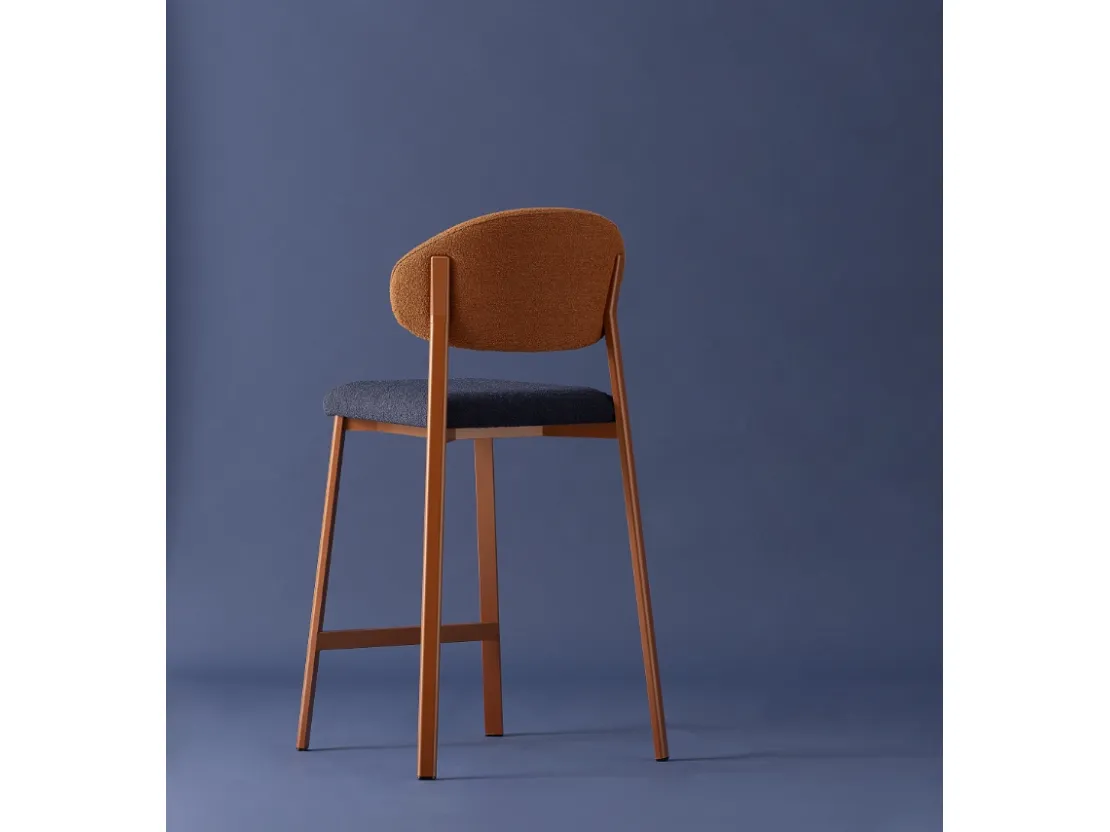 Sgabello Beba Curvy di Pointhouse