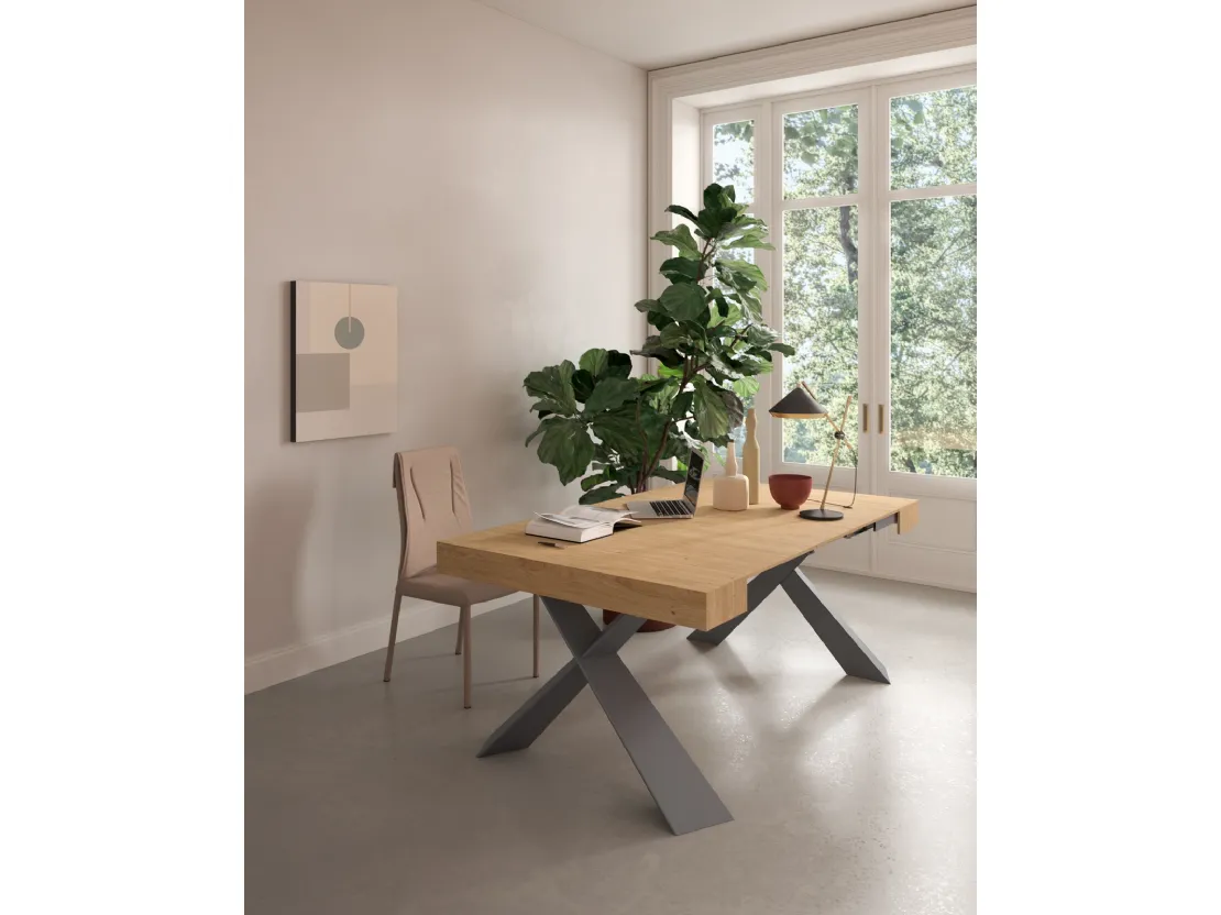 Consolle allungabile con piano in Rovere e base in metallo con tre allunghe a libro 4You di Ozzio