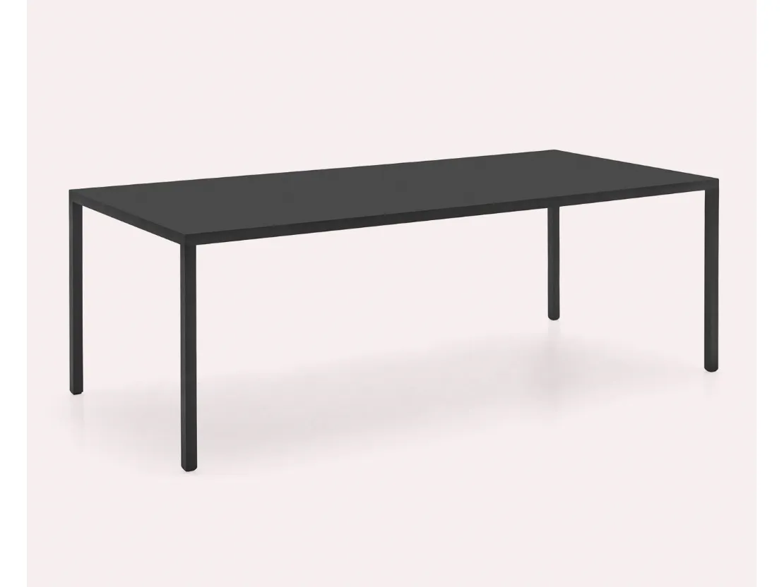 Tavolo interamente in metallo con piano sp. 30 mm, adatto anche per esterni, Iron di Connubia
